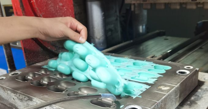 what is silicone rubber compression molding what is silicone rubber compression molding