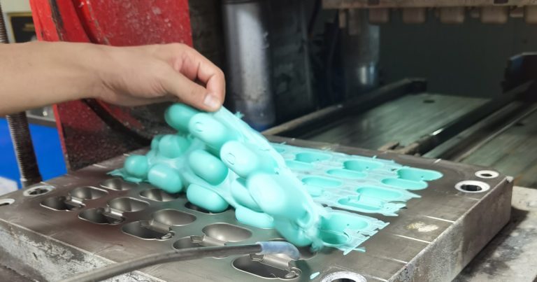 what is silicone rubber compression molding what is silicone rubber compression molding